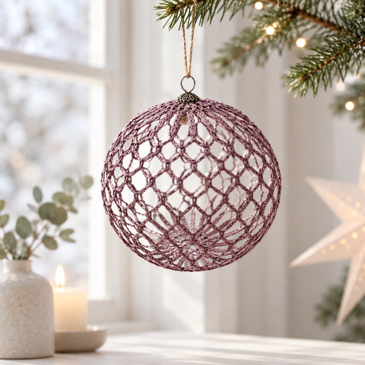 LanaBernArt – Gehäkelte Dekokugel Antik – ca. 9 cm