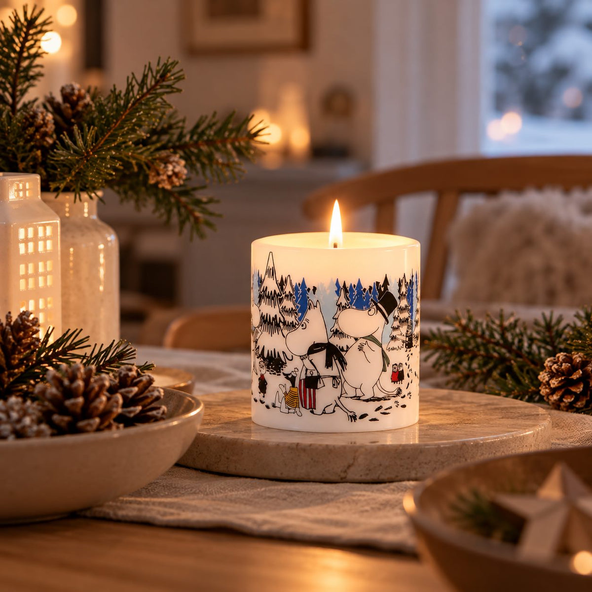 Muurla Kerze „Moomin Winter Forest“ - 12 cm